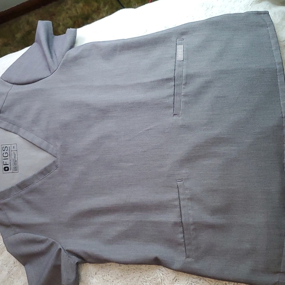FIGS Technical Collection Grey Scrub Top Tunic. Sz XS. - Picture 7 of 11